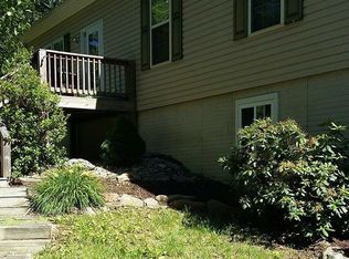 25 Walker Hills Trl, Glasgow, VA 24555