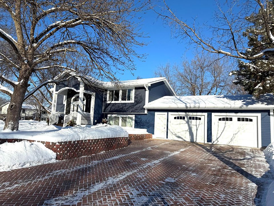 1st image of 10300 Parkview Ln