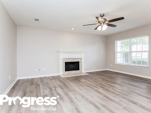 5th image of 271 Neal Ave