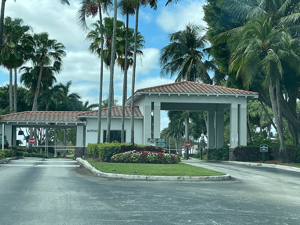 1st image of 6431 NW 112th Pl