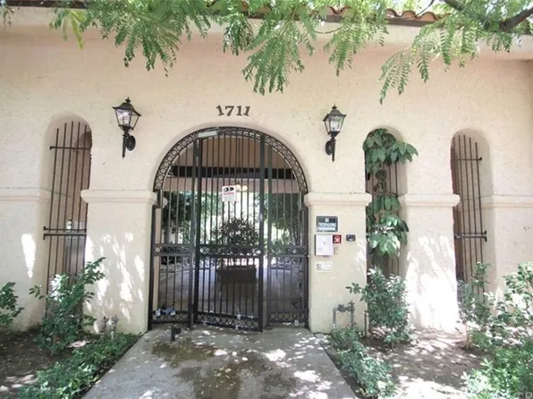1711 Grismer Ave APT 59, Burbank, CA 91504