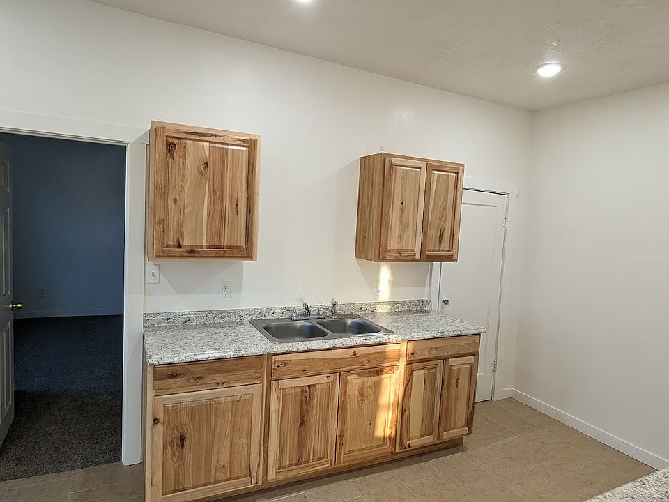 1st image of 238 N 300 W #2
