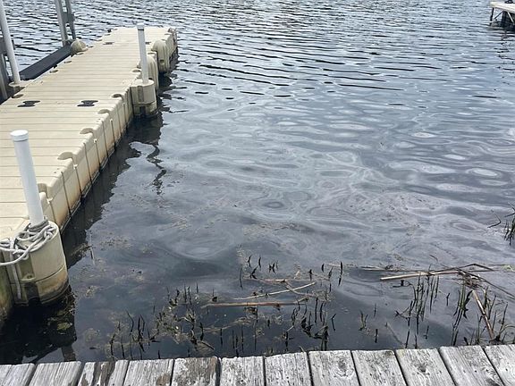 deeded dock space
