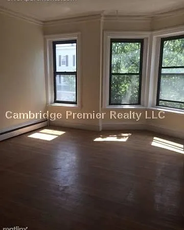 1 bed, $2,700 — Photo 4