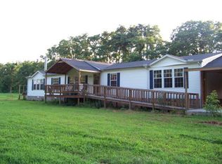 572 Woodard Rd, Gleason, TN 38229