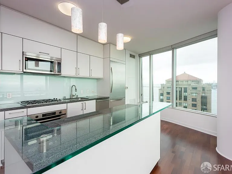 301 Main St #22D — Photo 6
