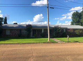 35 Pin Oak Dr, Yazoo City, MS 39194
