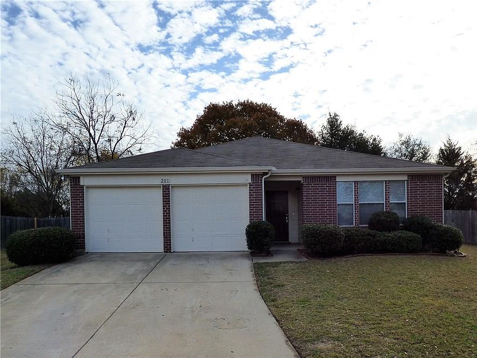 1st image of 201 Oakhurst Dr