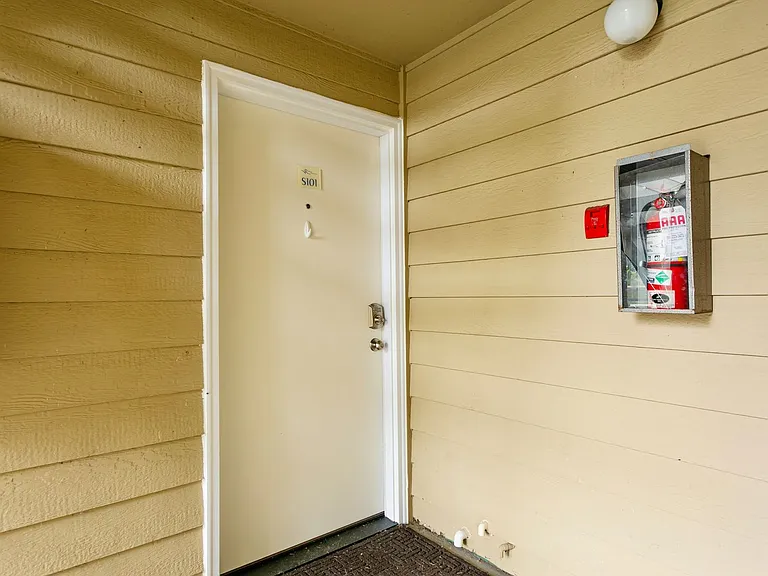 1839 S 286th Ln #S101 — Photo 4