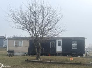 307 S Lafayette St, Corydon, IA 50060