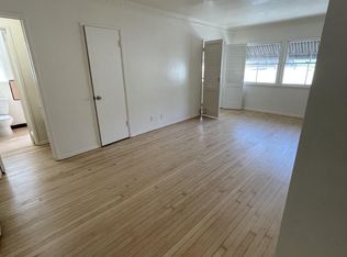 1825 N Normandie Ave #D, Los Angeles, CA 90027