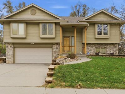 733 Parkwild Dr, Council Bluffs, IA, 51503