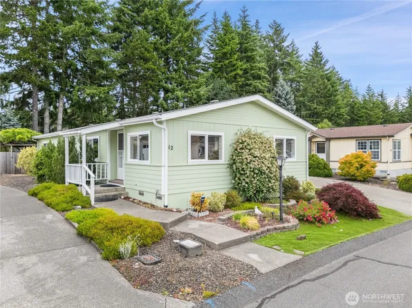 12 Christmas Tree Lane, Shelton, WA 98584