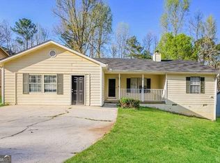 186 Valley Dr, Stockbridge, GA