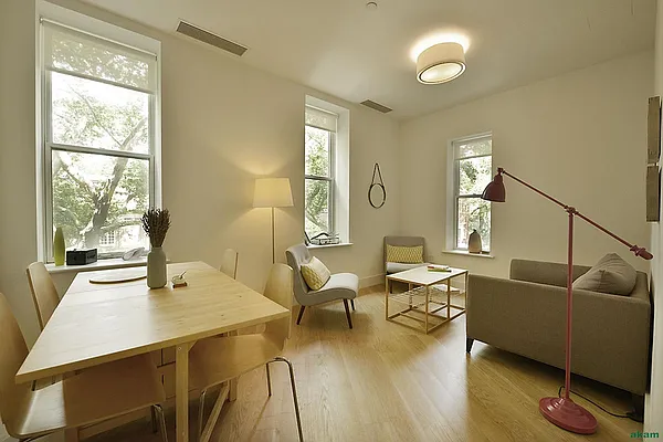 Rented by Akam Sales and Brokerage | media 12