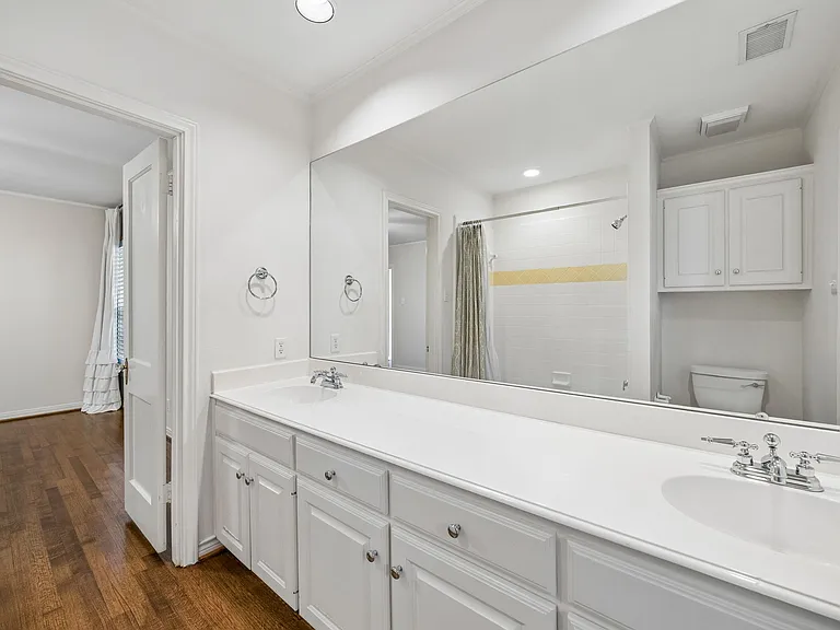 4429 Hyer St — Photo 16