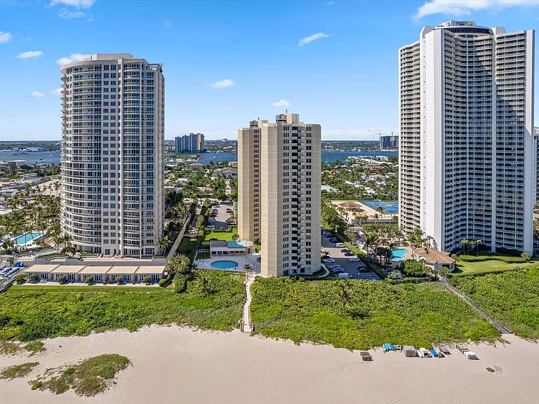 2800 N Ocean Dr #A17B — Photo 35