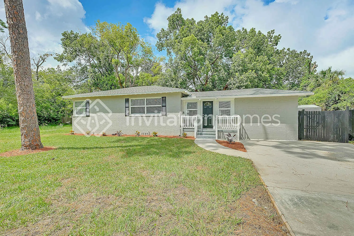 4595 Colonial Ave Jacksonville, FL 32210 — Photo 1