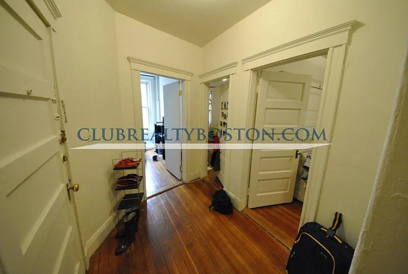 4 bed, $3,245 — Photo 3