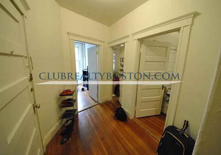 11 Mount Hood Rd #1A — Photo 3