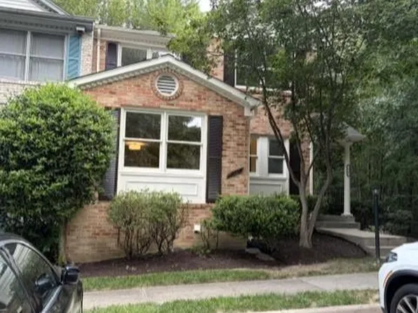 7937 Valleyfield Dr, Springfield, VA 22153