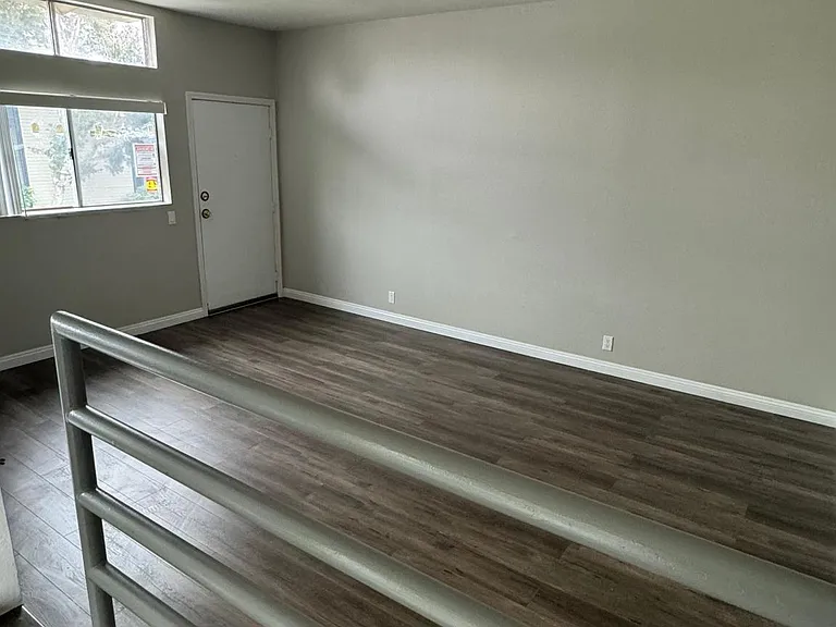 12303 Moorpark St #104 — Photo 15