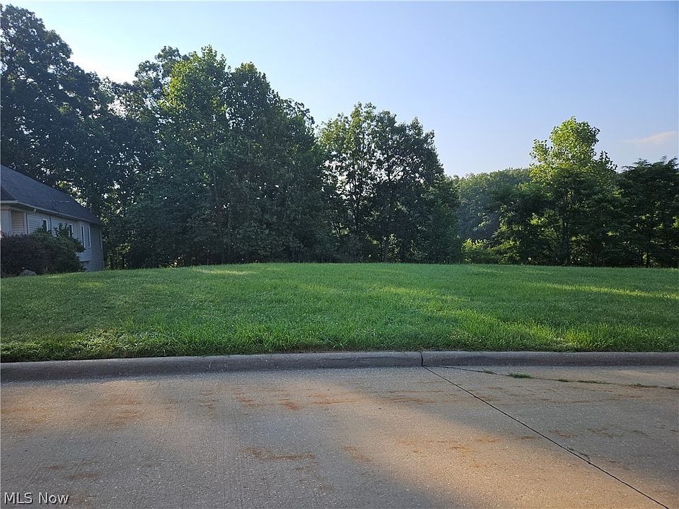 1st image of 185 Creekside Dr