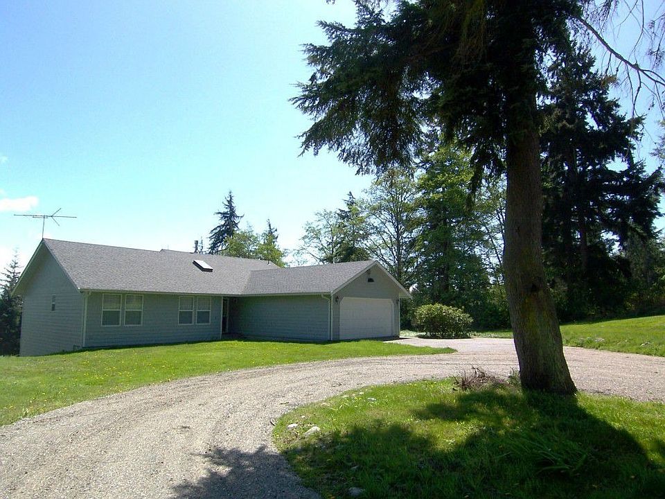 1st image of 2458 Lake Forest Dr