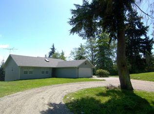 2458 Lake Forest Dr, Oak Harbor, WA 98277