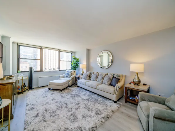 420 East 51st Street image 1 of 5