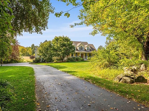 4th image of 48 Vaughn Hill Rd