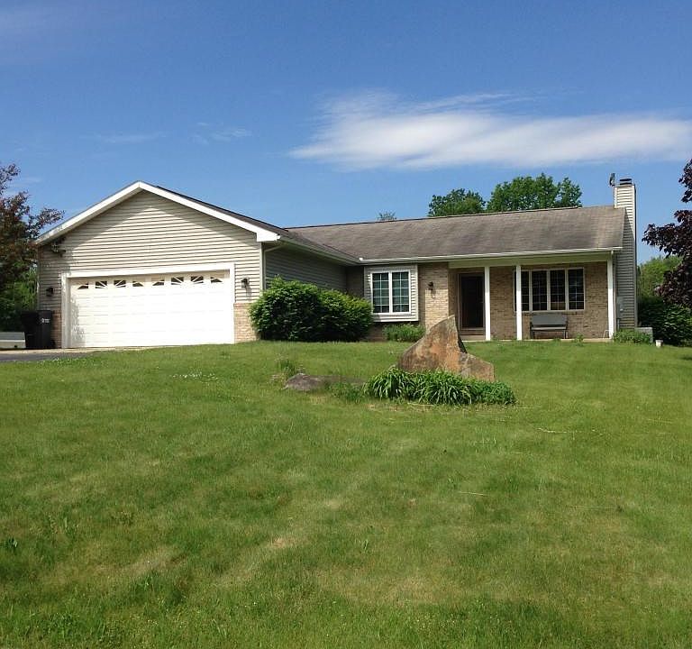 10655 4 Mile Rd Front