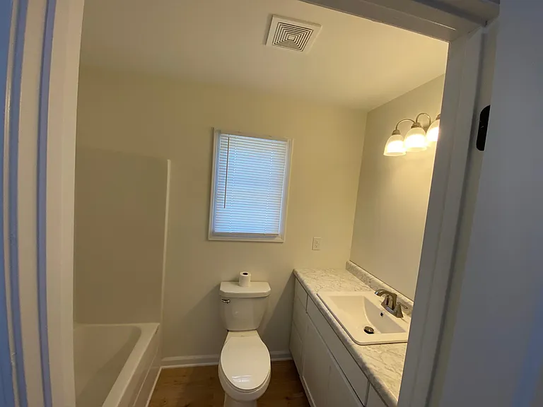 324 Harding St #B — Photo 6