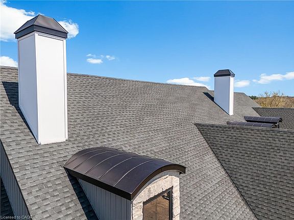 3rd image of 742 Country Squire Rd