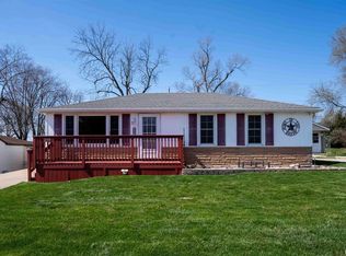 209 Mary St, Washington, IL 61571