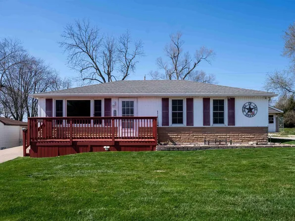 209 Mary St, Washington, IL 61571