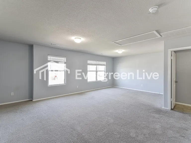 2833 Sebright Ave — Photo 3