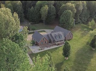 462 Crowley Ln, Madisonville, KY 42431