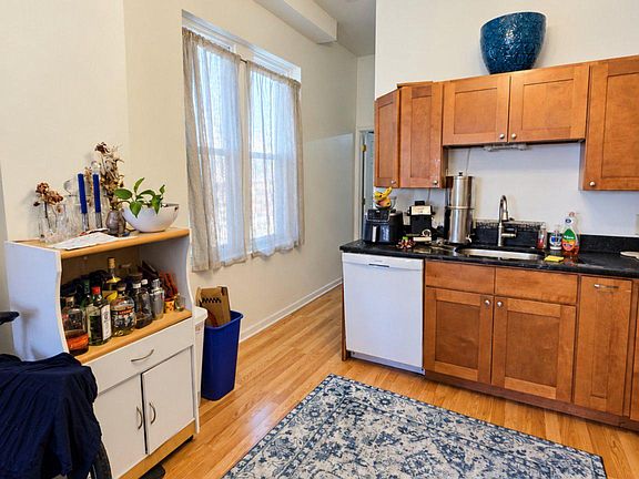 3rd image of 1735 S 4th St #1