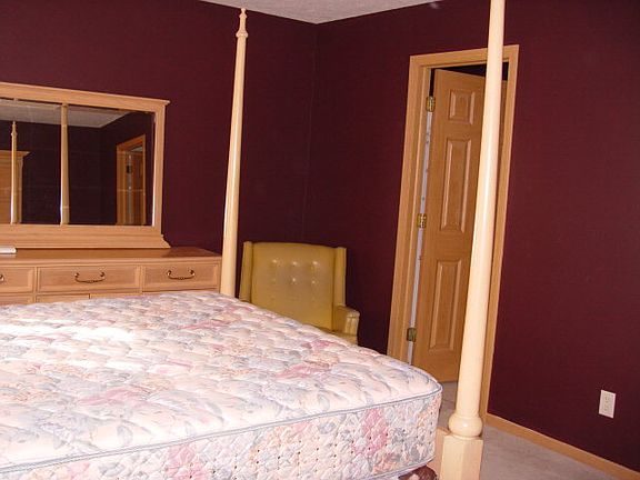 4th image of 164 Kincora Dr