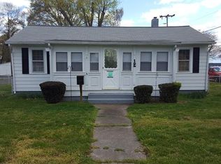 1 E Berry St, SANDSTON, VA 23150