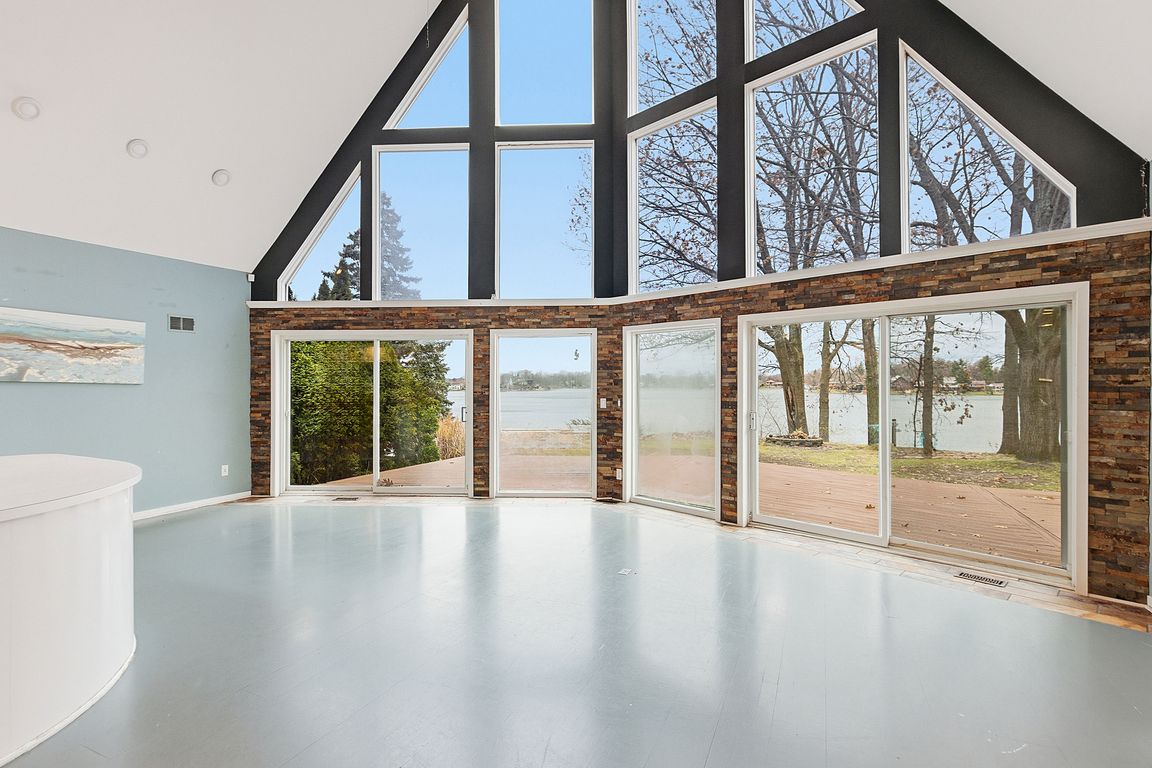 next background image