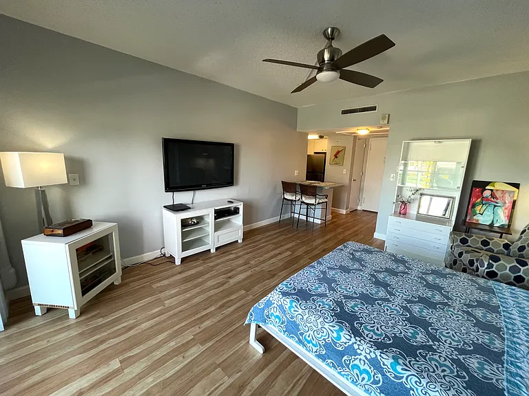 880 Mandalay Ave #N112 — Photo 18