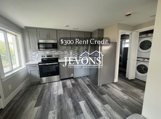 3035 64th Ave SW APT 1, Seattle, WA 98116