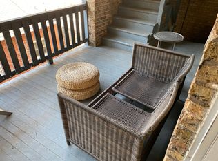 4516 N Malden St APT 2M, Chicago, IL 60640