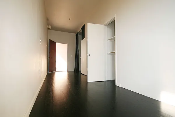 Rented by DAXS LLC | media 14