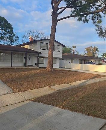 4th image of 7907 W HIAWATHA STREET