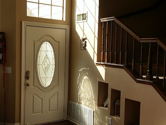 2nd image of 3175 Nutmeg Dr
