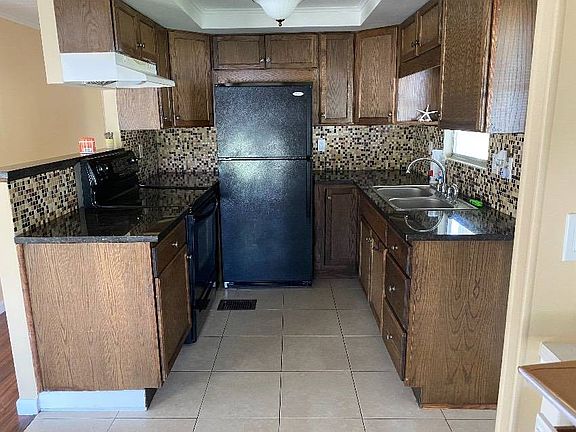 5th image of 7300 20th St W #477
