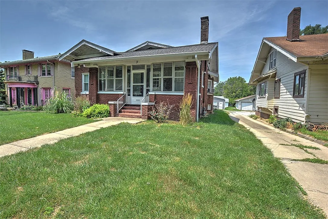 3 Lincoln Pl photo 1